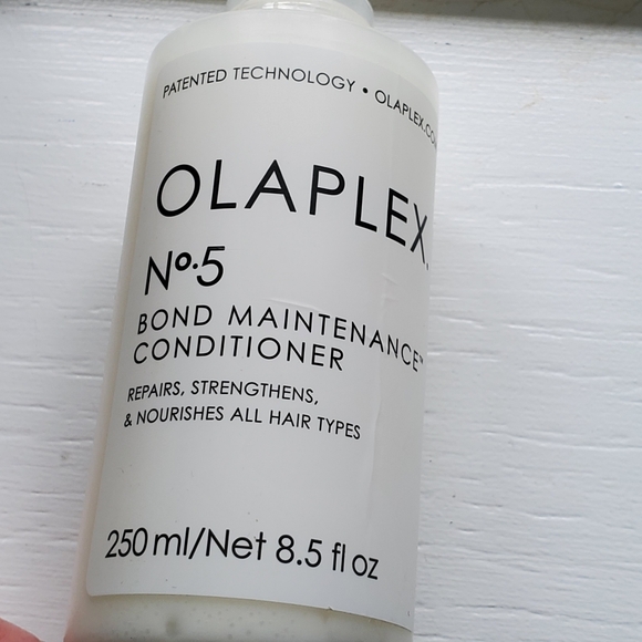 OLAPLEX Nº.5 BOND MAINTENANCE CONDITIONER - Picture 9 of 9